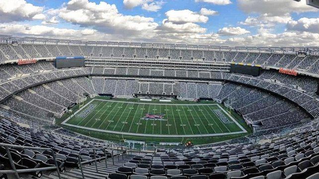 Una Copa América con estructuras de primer nivel y campos de juego deplorables