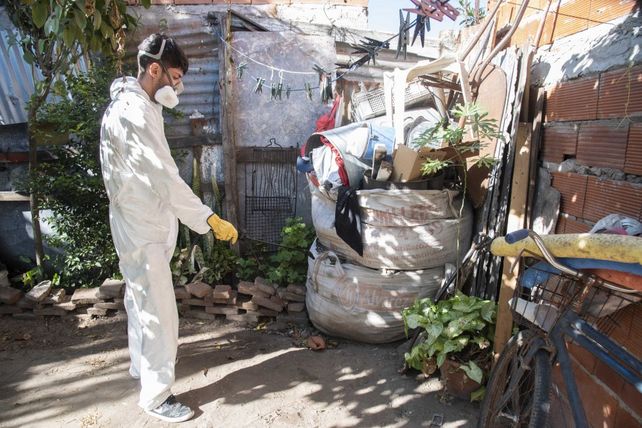 La Municipalidad inició fumigaciones en domicilios particulares.