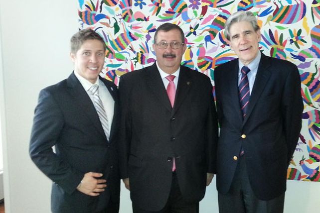 Capiello se reunió con el decano de la Escuela de Salud de Harvard