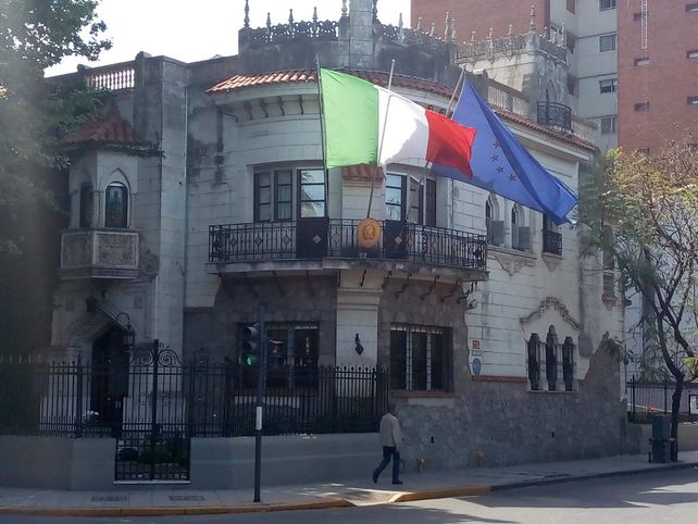 Italia hace un bloqueo digital contra la mafia de los gestores de turnos para la ciudadanía