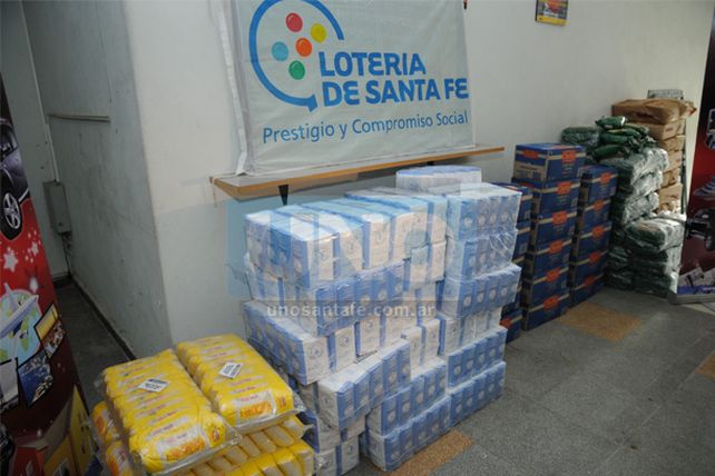 Entregaron alimentos no perecederos a la Asociación Civil “Juanito Laguna”
