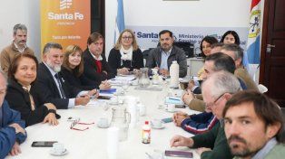 La Provincia retomó este mediodía las negociaciones salariales con médicos y profesonales de la salud.