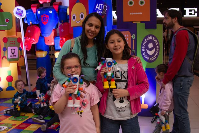 Verónica Gonzalez ,Elena y Valentina Quintana