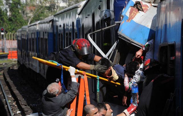 El tren chapa 16 de la ex línea Sarmiento impactó a una velocidad de 24 kilómetros por hora.