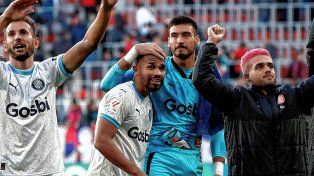 Girona es puntero de la Liga española, con el arquero argentino Gazzaniga como titular.