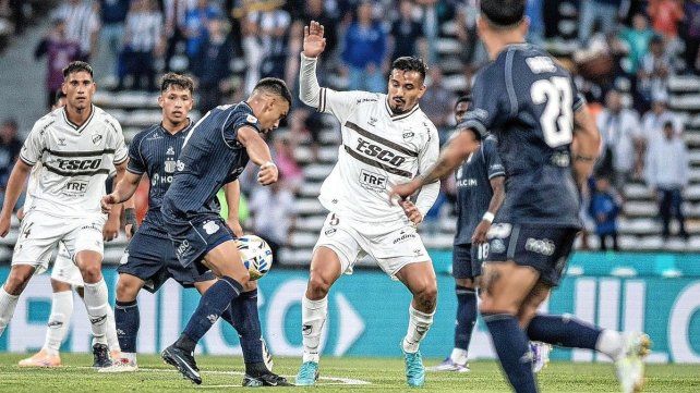 Ganó Talleres y acaricia la permanencia en la Liga Profesional