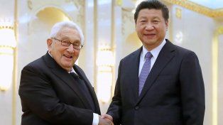 El presidente chino, Xi Jinping, se reunió hoy en Beijing con el exjefe de la diplomacia de Estados Unidos Henry Kissinger, en un contexto de fuertes tensiones&nbsp;