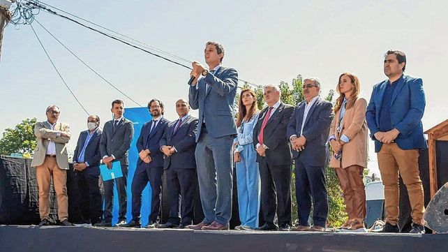 Manzur y Cresto valoraron el compromiso del Presidente con la obra pública