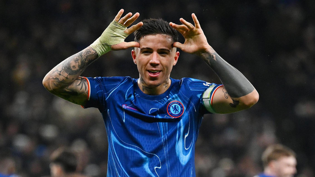 Garnacho podría ser compañero de Enzo Fernández si sella su llegada a Chelsea. Garnacho podría ser compañero de Enzo Fernández si sella su llegada a Chelsea.