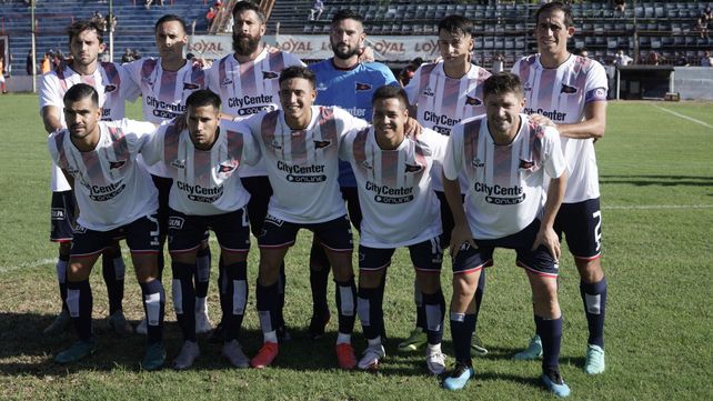 Enfermería charrúa. Medio equipo titular está en reposo por un estado gripal y el DT va esperar hasta el sábado para confirmar a los titulares.&nbsp;