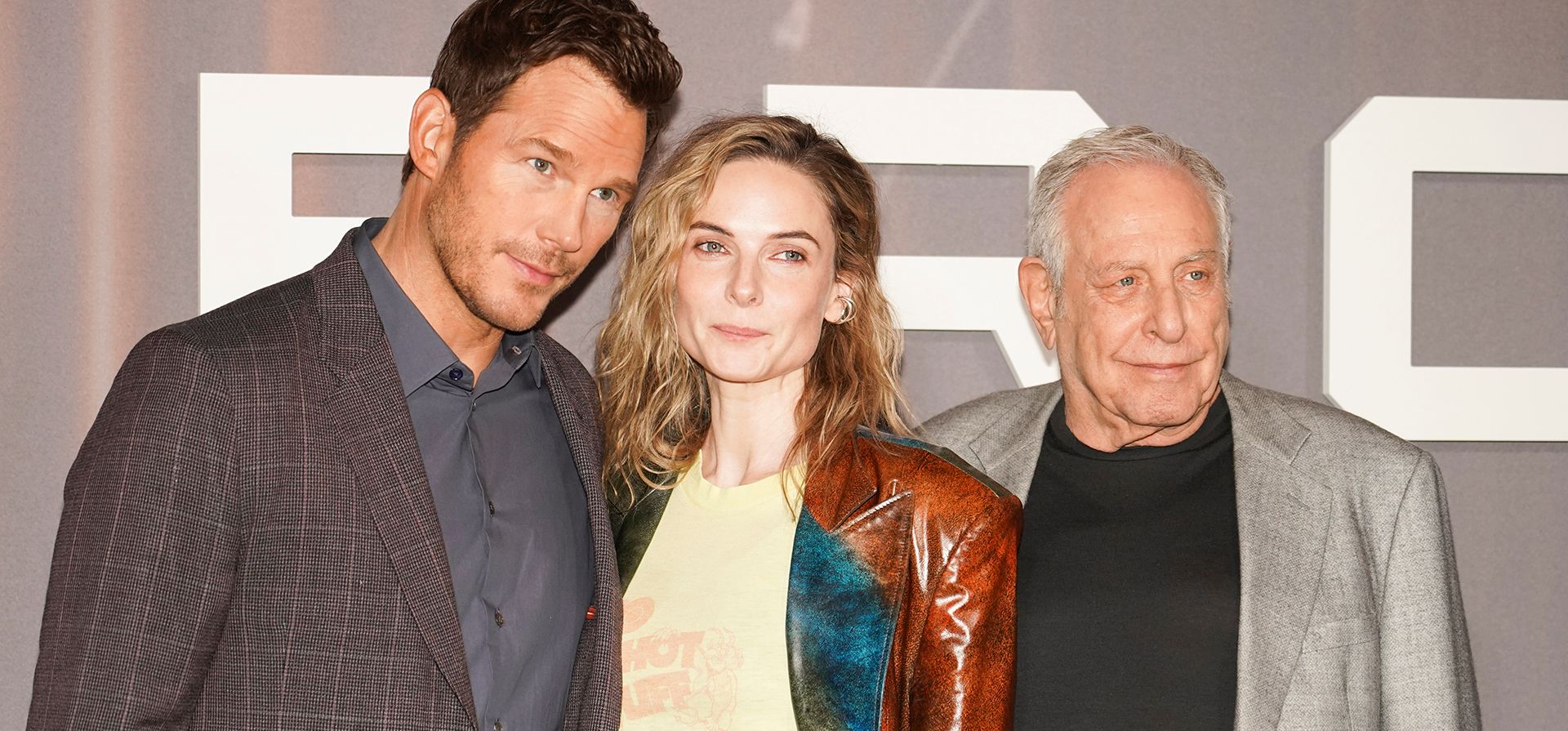 Chris Pratt (izquierda), Rebecca Ferguson y Chuck Roven posan para los fotógrafos a su llegada al photocall de «Mercy», el jueves 8 de enero de 2026, en Londres. (Foto de Alberto Pezzali/Invision/AP) Chris Pratt (izquierda), Rebecca Ferguson y Chuck Roven posan para los fotógrafos a su llegada al photocall de «Mercy», el jueves 8 de enero de 2026, en Londres. (Foto de Alberto Pezzali/Invision/AP)