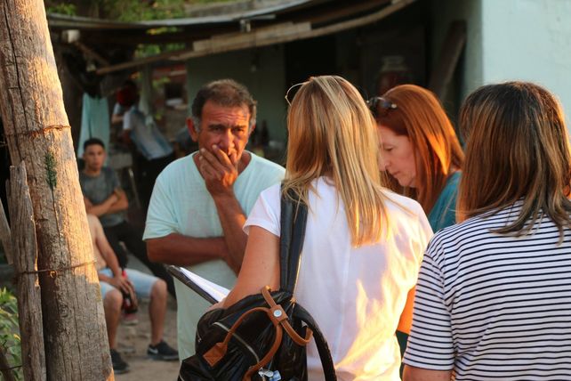 El drama de los vecinos que se niegan a dejar sus casas para no perder todo