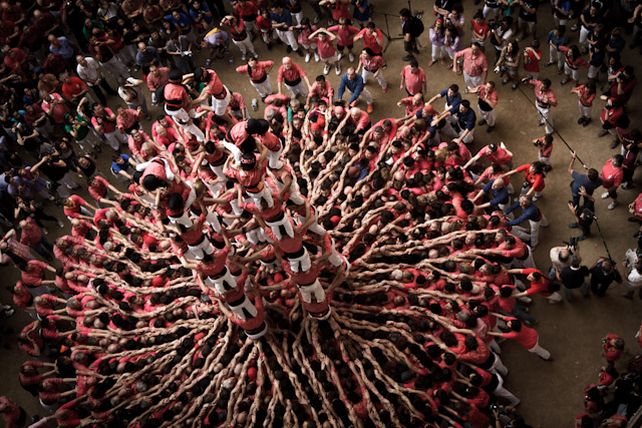 Impresionantes fotos de una tradición: los castillos humanos