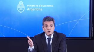 Sergio Massa anunció las primeras medidas de su plan para intentar calmar el mercado.