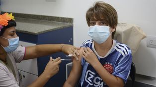 Vacunación adolescente: darían dosis de refuerzo