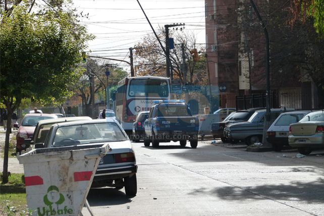 Disponibilidad para 5 policías por fuga del presunto violador