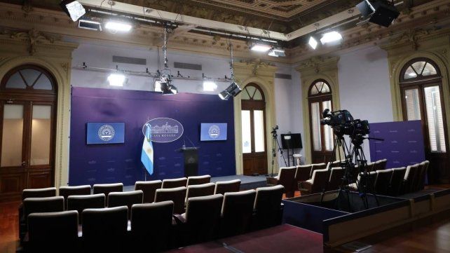 El Foro de Periodismo Argentino denunció ante la Comisión Interamericana de Derechos Humanos la decisión de suspender las acreditaciones de prensa.