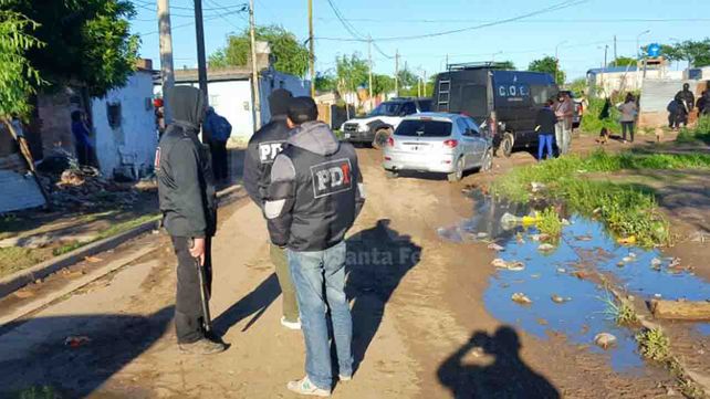 Se realizaron 12 allanamientos en Barranquitas con detenidos y armas secuestradas