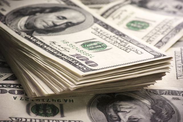 La dólarización no garantiza el fin de la inflación