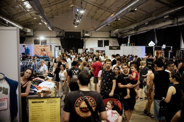 La cuarta edición de Outlet Rosario comenzó el último miércoles.