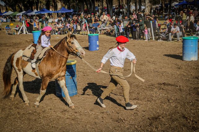 Luis Palacios se posiciona en la región por sus fiestas populares