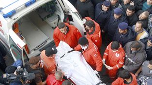 Recuperan 23 cuerpos del avi&oacute;n et&iacute;ope que cay&oacute; en Beirut y descartan atentado