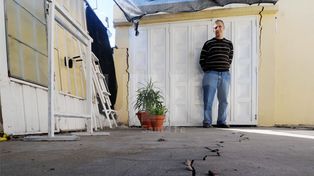 Barrio Mayoraz: se hunde la estación cloacal y otra casa se desmorona