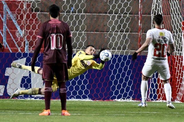 Lanús perdió de visitante en Bolivia.