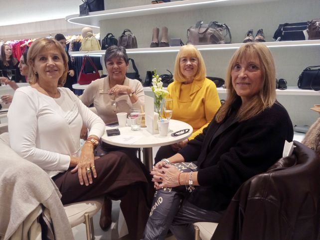 Marcela Mardoni, Graciela Brunetti, Nora Bonaccorso y Sandra Resta