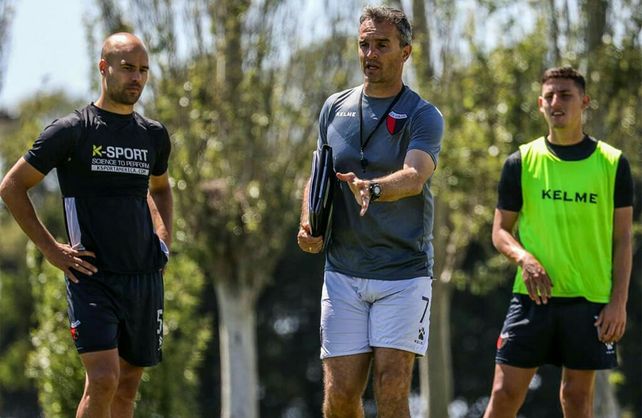 El dilema de Lavallén en Colón: ¿poner a Luis Rodríguez ante River?