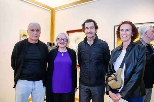 Gustavo López Armendia, María Monserrat, Guido Martínez Carbonell y María Luz Seghezzo