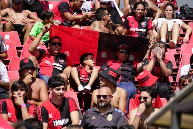 Los hinchas de Newells podrán colaborar antes del partido ante Belgrano.