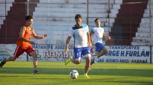 Prueba un delantero con roce internacional