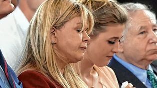 Corinna, la esposa de Michael Schumacher, rompió en llanto en un acto público.&nbsp;