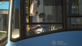 Los colectiveros debatirán este martes los pasos a seguir en caso de que terminen de cobrar los haberes de septiembre.&nbsp;