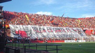 El partido entre Colón e Independiente se jugará con público y será clausurada la tribuna sur.