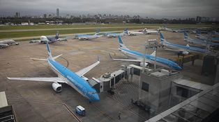 Lanzaron un paro total en todos los aeropuertos del país