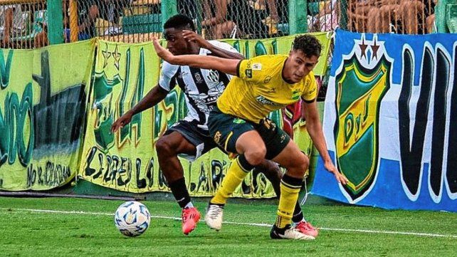 Defensa se lo dio vuelta a Central Córdoba y lo batió en Varela