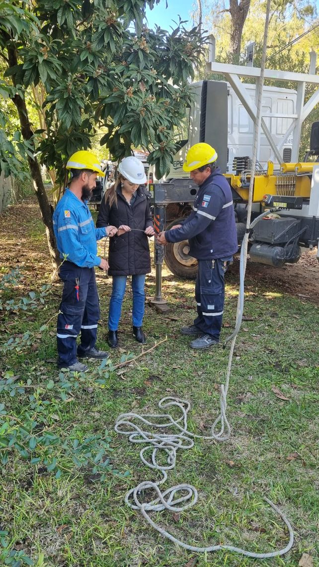 Comenzaron los trabajos de remodelación del sistema eléctrico en Roldán