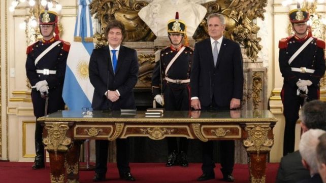 Quirno juró como nuevo ministro de Relaciones Exteriores: el perfil del ex JP Morgan que llega a Cancillería Quirno juró como nuevo ministro de Relaciones Exteriores: el perfil del ex JP Morgan que llega a Cancillería