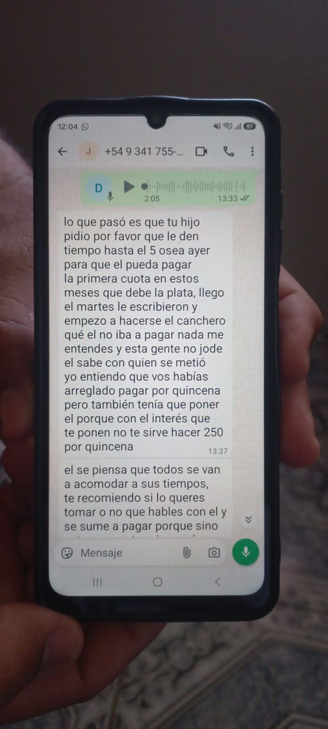 Daniel recibió mensajes intimidantes de todo tipo