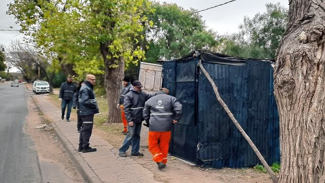 Paraná: demolieron construcciones ilegales en Larramendi