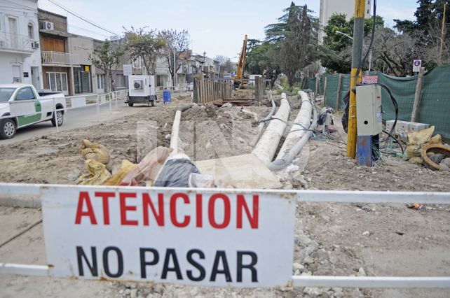 Socavón de Urquiza y Bulevar: la solución definitiva cada vez más cerca