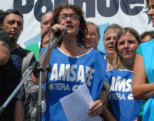 Que Santa Fe paga los mejores salarios docentes es una campaña publicitaria