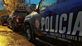 El auto fue hallado en barrio Centenario semidesguazado