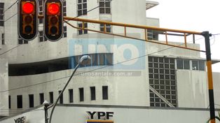 Estacioneros de YPF realizaron hoy un paro de cuatro horas por mejoras laborales