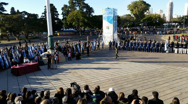 Mirá el video del acto oficial por el Día de la Bandera en Rosario