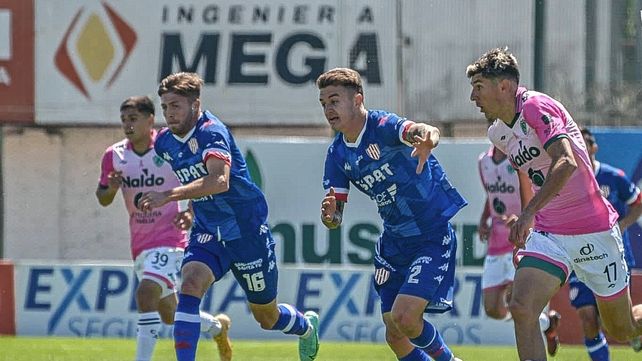 Unión está entre los cinco equipos que más goles recibió en el torneo.