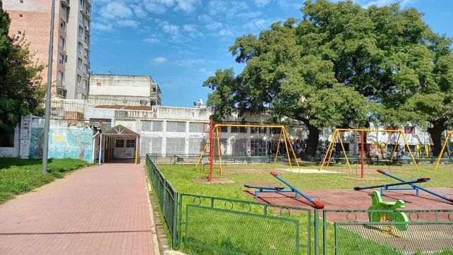 La escuela primaria del Complejo Gurruchaga.