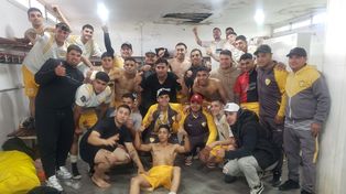 Líder de la Primera A. Pablo VI consiguió un importante punto ante Coronel Aguirre y sigue líder en el torneo de la Asociación Rosarina de Fútbol